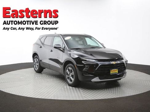 Used 2025 Chevrolet Blazer LT FWD image 47