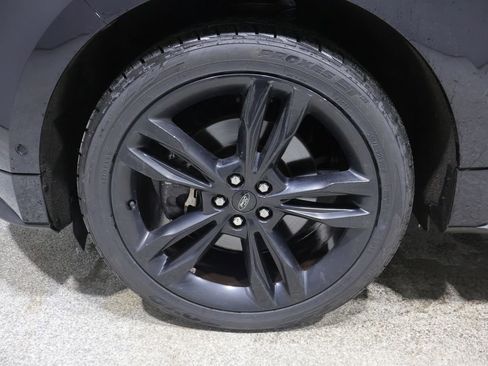 Used 2020 Ford Edge ST w/ Equipment Group 401A image 8