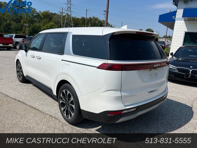 Used 2024 Kia Carnival EX FWD image 4