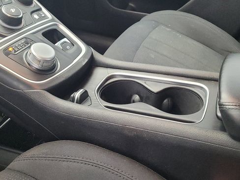 Used 2015 Chrysler 200 Limited w/ Convenience Group FWD image 26