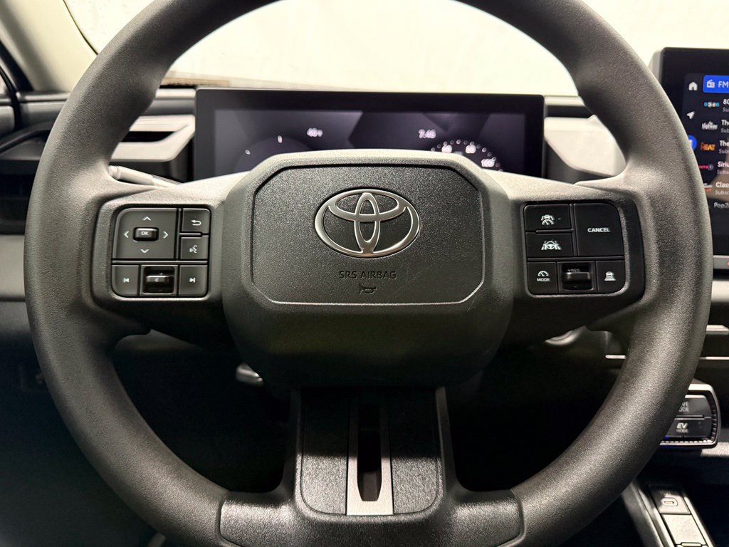 Used 2026 Toyota RAV4 LE AWD/4WD image 40