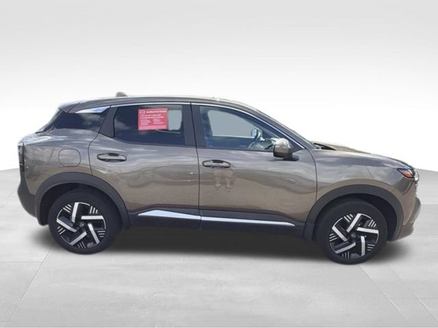 Used 2025 Nissan Kicks SV FWD image 6