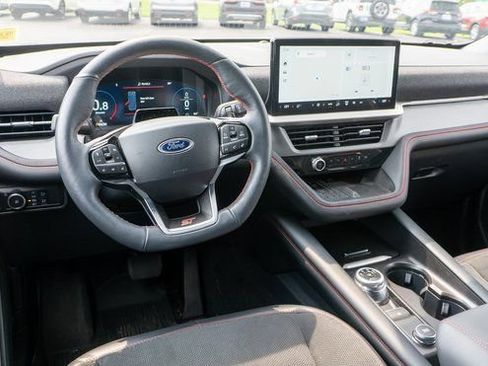 Used 2025 Ford Explorer ST AWD/4WD image 13