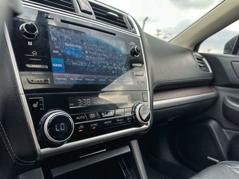 Used 2019 Subaru Outback 2.5i Limited AWD/4WD image 18