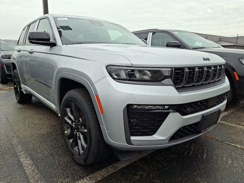 New 2026 Jeep Grand Cherokee Limited Reserve image 3