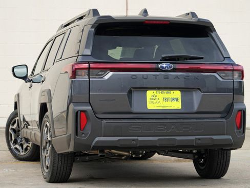 Used 2026 Subaru Outback Touring AWD/4WD image 6