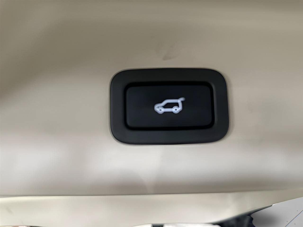 Used 2019 Land Rover Range Rover Long Wheelbase Supercharged AWD/4WD image 29