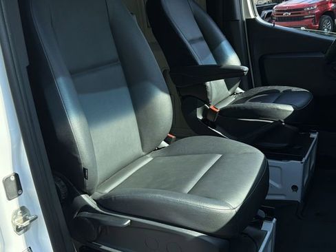 Used 2025 Mercedes-Benz Sprinter 2500 image 29