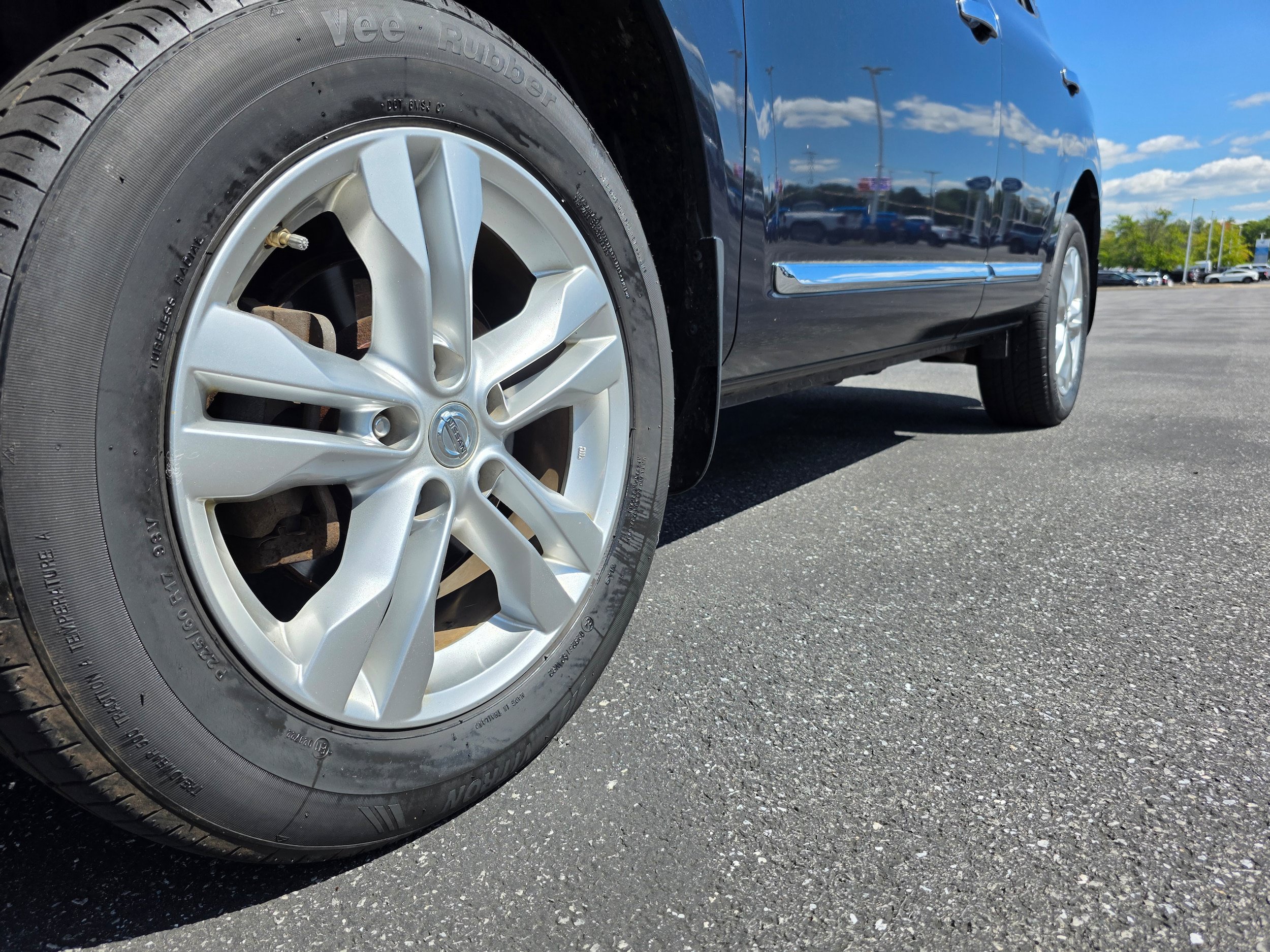 Used 2015 Nissan Rogue S w/ Convenience Package AWD/4WD image 21