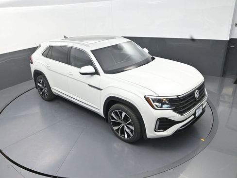 New 2026 Volkswagen Atlas Cross Sport SEL Premium R-Line AWD/4WD image 13