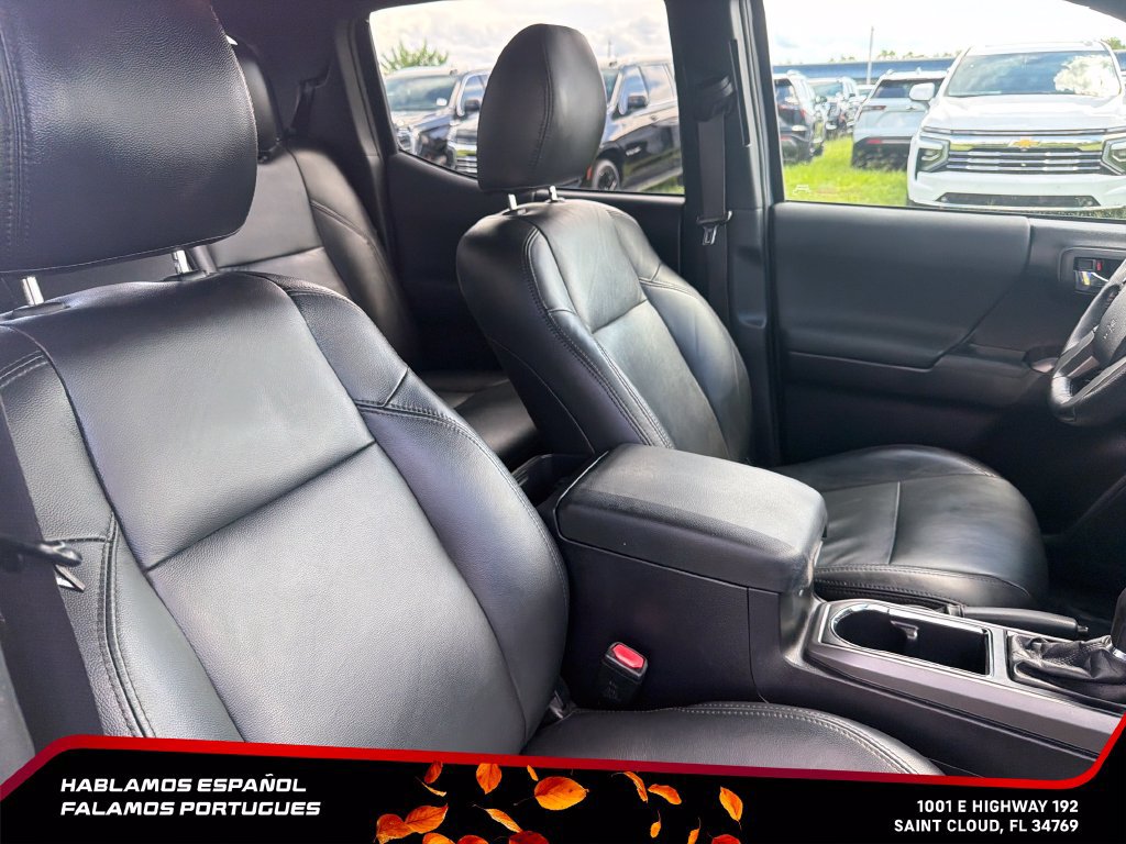 Used 2017 Toyota Tacoma TRD Sport w/ Tow Package RWD image 32