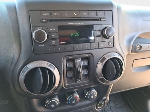 Used 2016 Jeep Wrangler Unlimited Sport w/ Quick Order Package 24S image 19