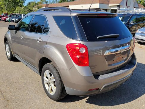 Used 2011 Chevrolet Equinox LT w/ Driver Convenience Package image 6