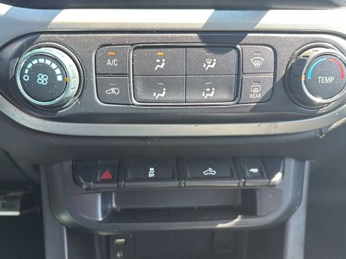 Used 2015 Chevrolet Colorado LT w/ LT Convenience Package RWD image 24