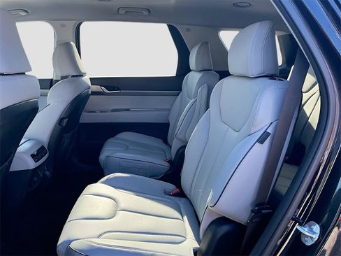 Used 2025 Hyundai Palisade SEL image 24