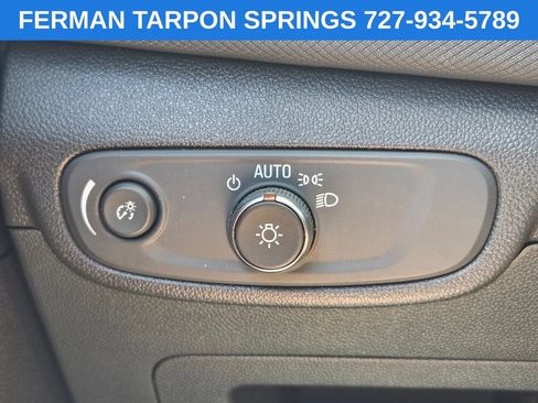 Used 2024 Chevrolet TrailBlazer LT FWD image 25