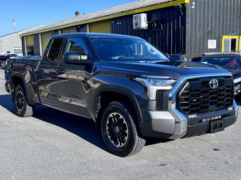 Used 2024 Toyota Tundra SR5 image 3