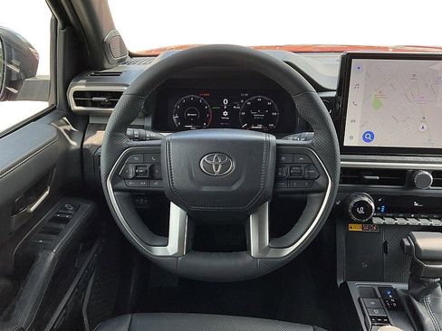 Used 2025 Toyota Tacoma Limited image 14