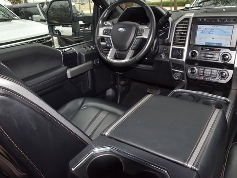 Used 2020 Ford F450 Platinum w/ FX4 Off-Road Package image 15