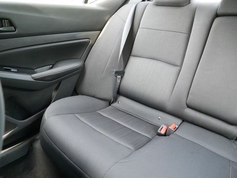 Certified 2023 Nissan Altima 2.5 SV w/ SV Premium Package AWD/4WD image 12