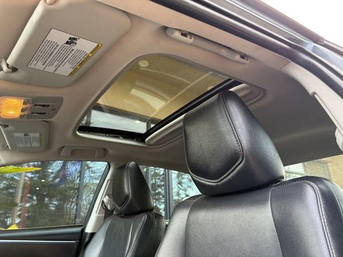 Used 2015 Toyota Corolla S image 15