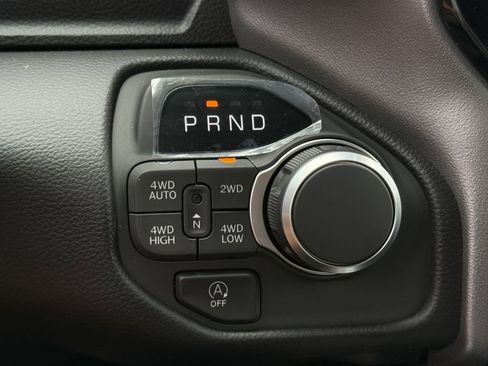 New 2026 RAM 1500 4x4 Crew Cab image 19