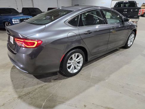 Used 2015 Chrysler 200 Limited w/ Convenience Group FWD image 10