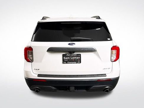 Used 2023 Ford Explorer XLT w/ Equipment Group 202A image 6