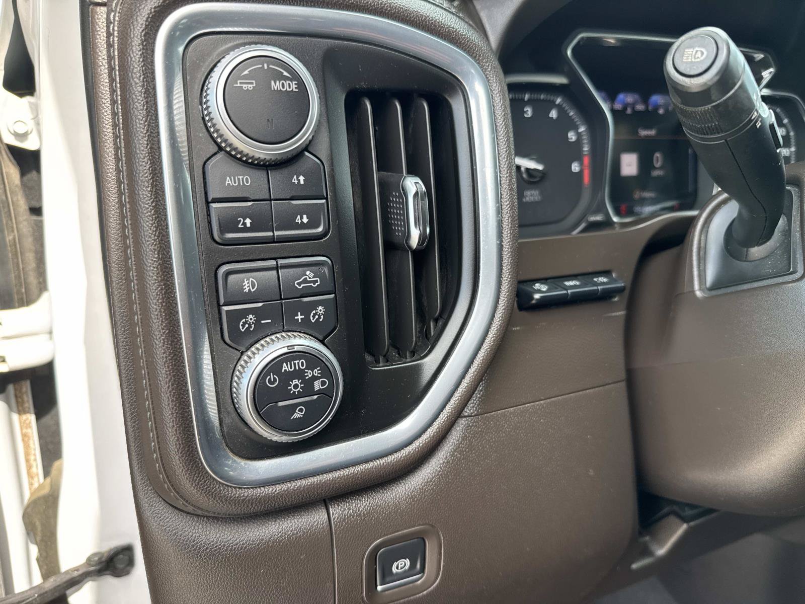 Used 2020 GMC Sierra 1500 Denali w/ Denali Ultimate Package AWD/4WD image 39