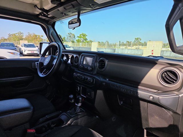 Used 2018 Jeep Wrangler Unlimited Sport AWD/4WD image 19