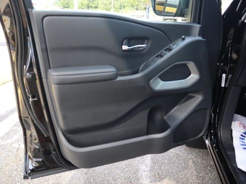New 2026 Nissan Frontier SV w/ SV Convenience Package image 16