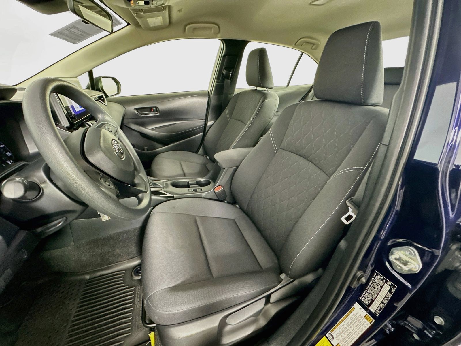 Used 2023 Toyota Corolla LE FWD image 20