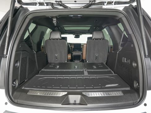 Used 2026 GMC Yukon Denali Ultimate w/ LPO, Floor Liner Package image 14