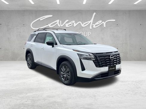 New 2026 Nissan Pathfinder SV image 2