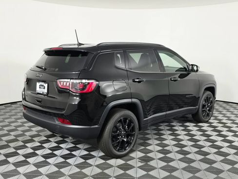 New 2026 Jeep Compass Latitude AWD/4WD image 4