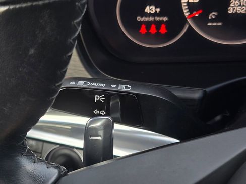 Used 2023 Porsche Panamera Platinum Edition RWD image 38