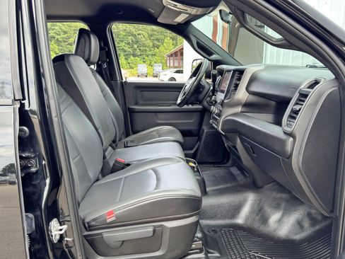 Used 2022 RAM 3500 Tradesman image 12