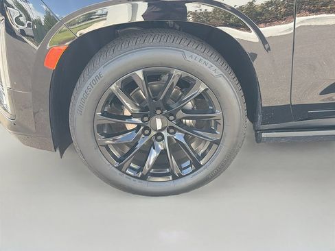 Used 2022 Cadillac Escalade ESV Sport Platinum w/ LPO, ONYX Package RWD image 12