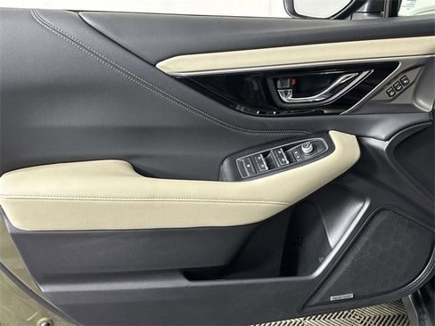 Used 2023 Subaru Outback Limited image 17