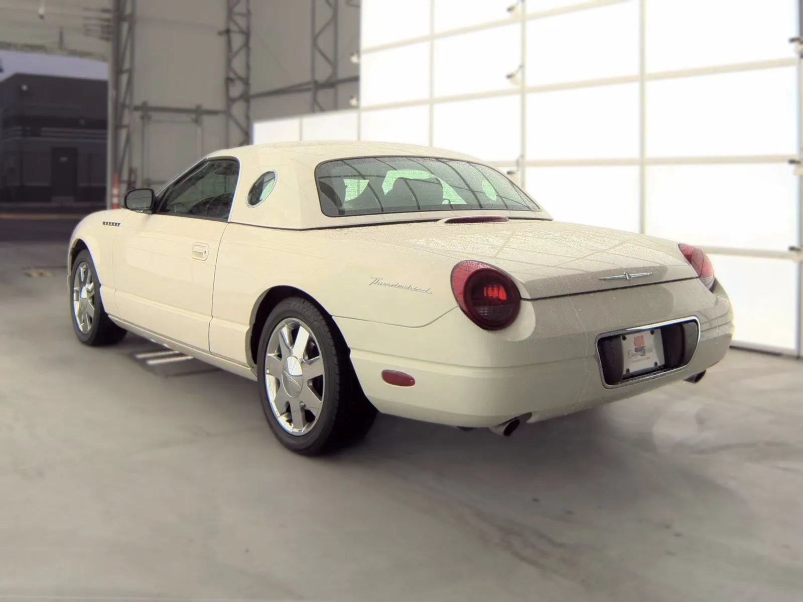 Used 2002 Ford Thunderbird RWD image 4