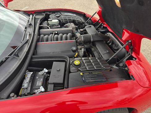 Used 2002 Chevrolet Corvette Coupe w/ Preferred Equipment Group2 RWD image 10