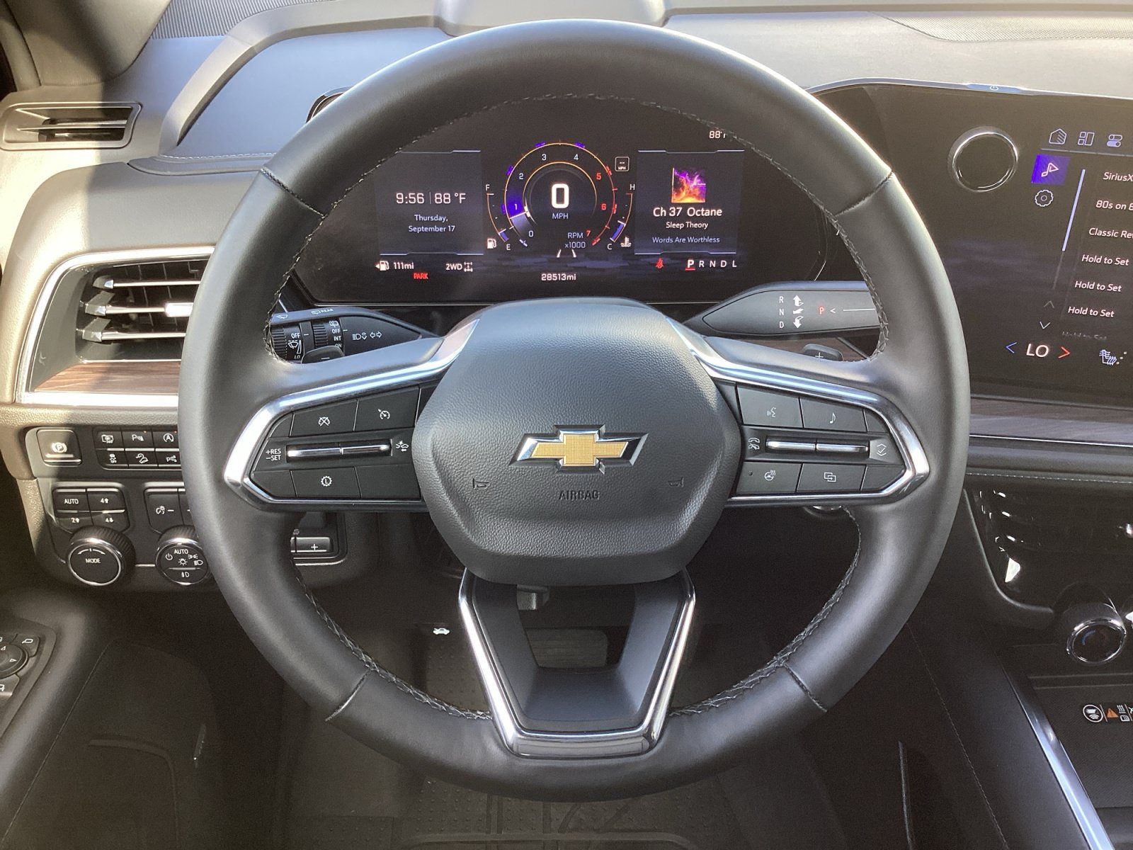Used 2025 Chevrolet Tahoe LT w/ Comfort Package AWD/4WD image 19
