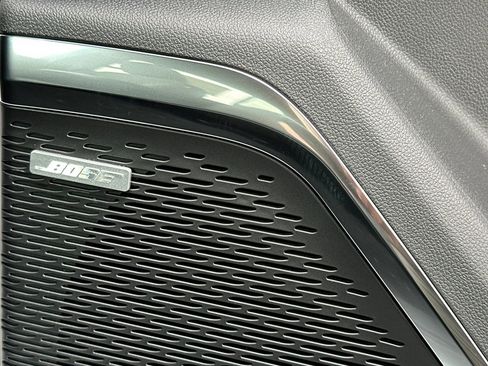 New 2025 Chevrolet Traverse LT w/ Enhanced Driving Package image 19