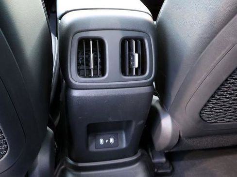 Used 2025 Hyundai Tucson Limited image 14