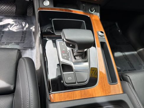 Used 2023 Audi Q5 e Premium Plus w/ Premium Plus Package image 25