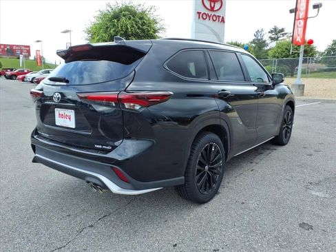 Certified 2025 Toyota Highlander XSE AWD/4WD image 4