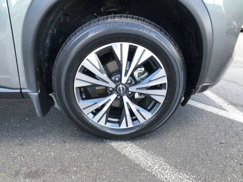 Used 2023 Nissan Rogue SV AWD/4WD image 8