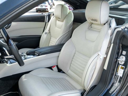 Used 2017 Mercedes-Benz SL 450 image 32