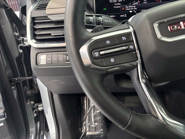 Used 2026 GMC Acadia Elevation w/ Elevation Premium Package AWD/4WD image 15