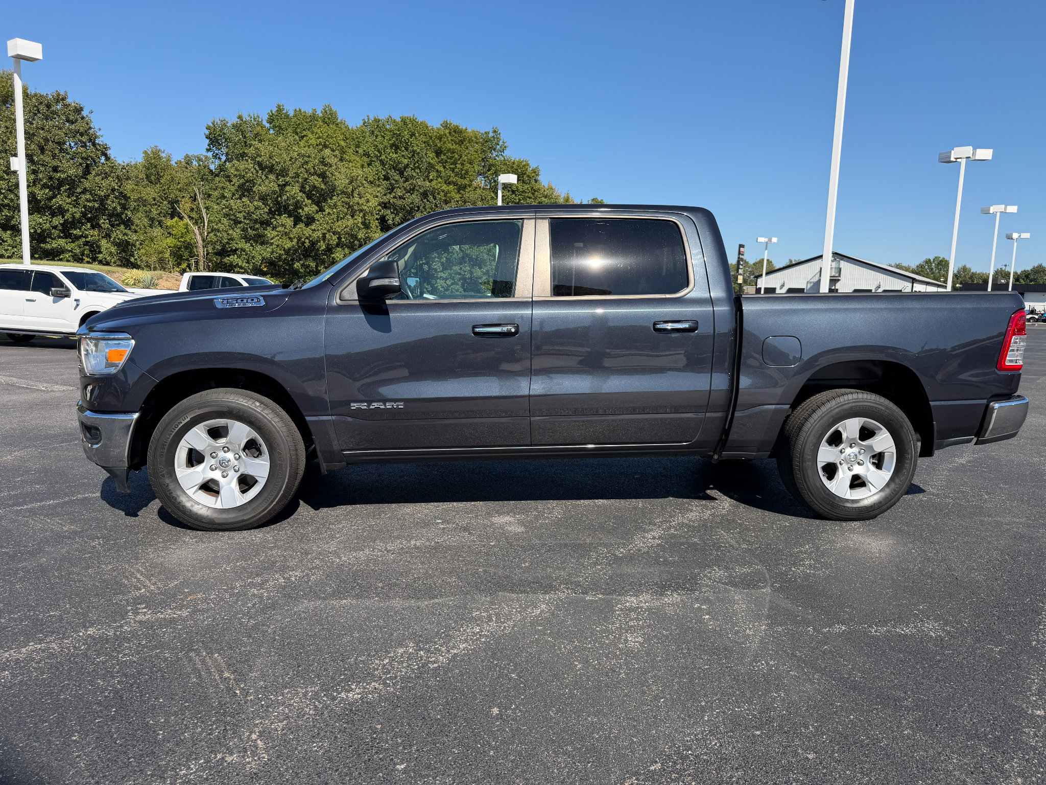 Used 2020 RAM 1500 Big Horn AWD/4WD image 4